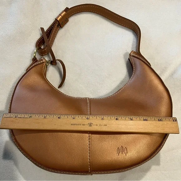 EUC Portland Leather “Nora”, Crescent Handbag in Hava, Limited Edition Color HTF - Picture 3 of 6